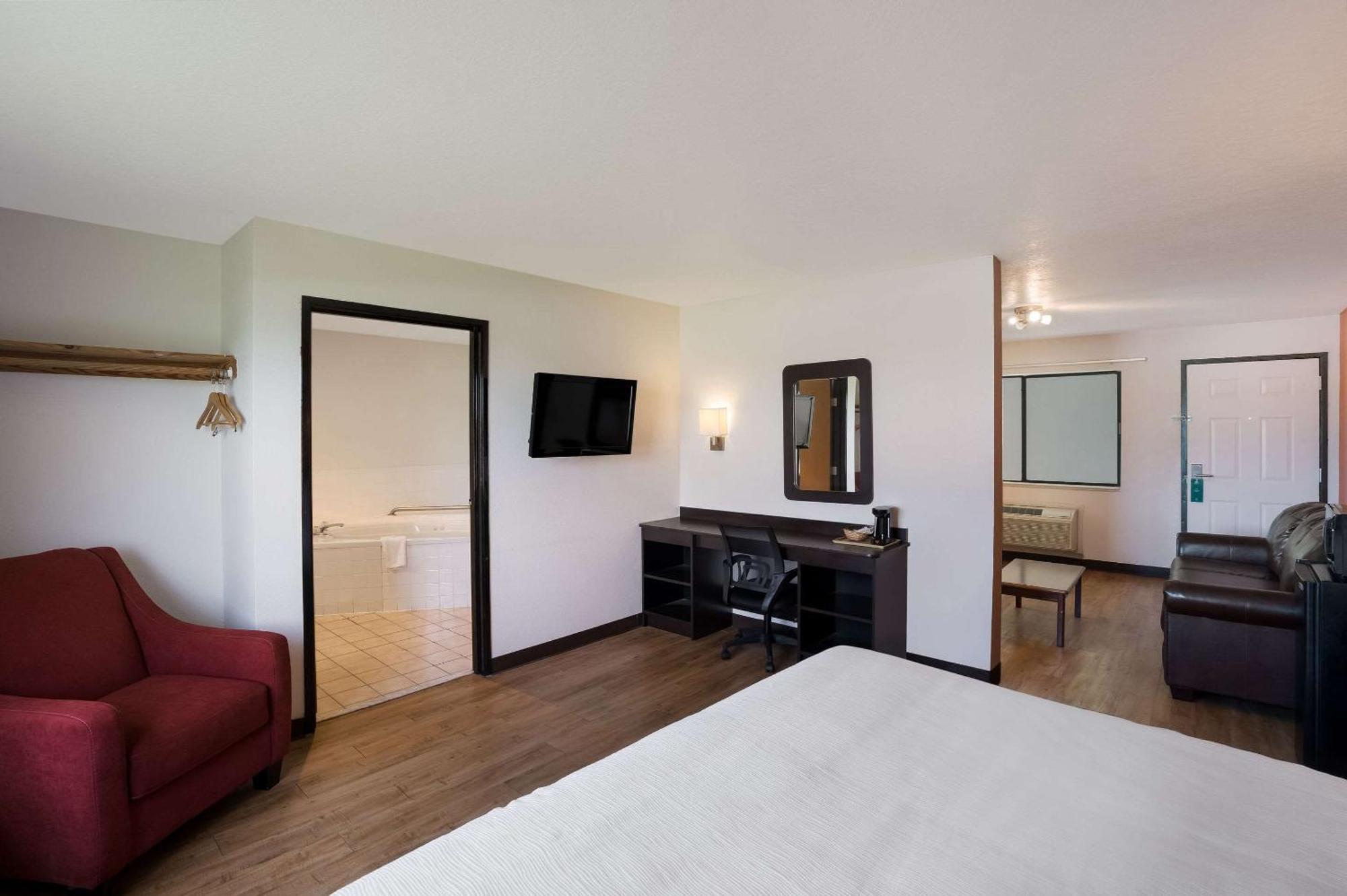 Quality Inn & Suites Junction Εξωτερικό φωτογραφία