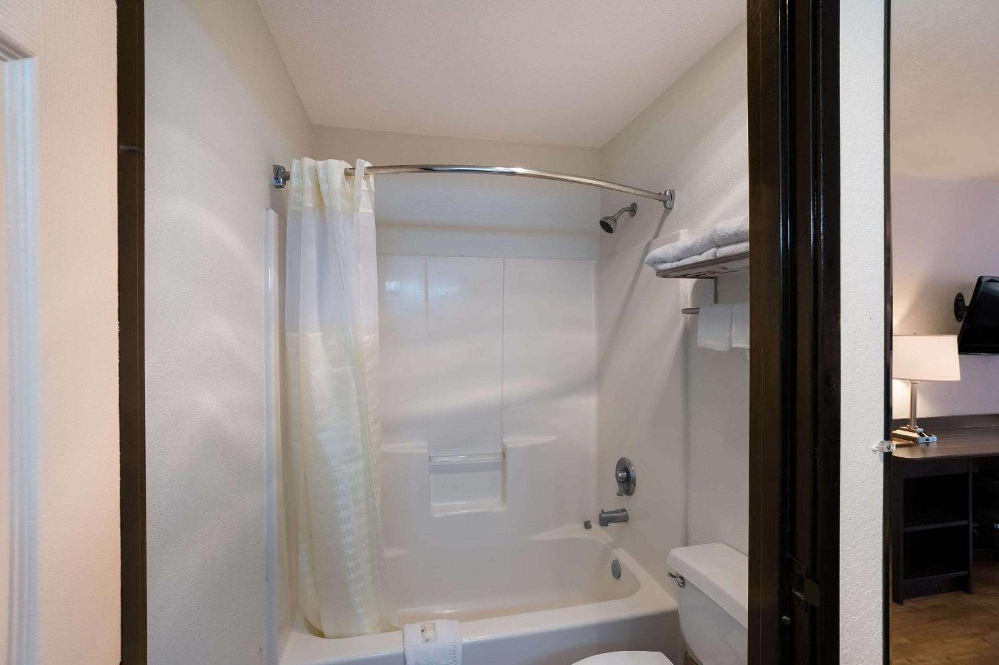 Quality Inn & Suites Junction Εξωτερικό φωτογραφία