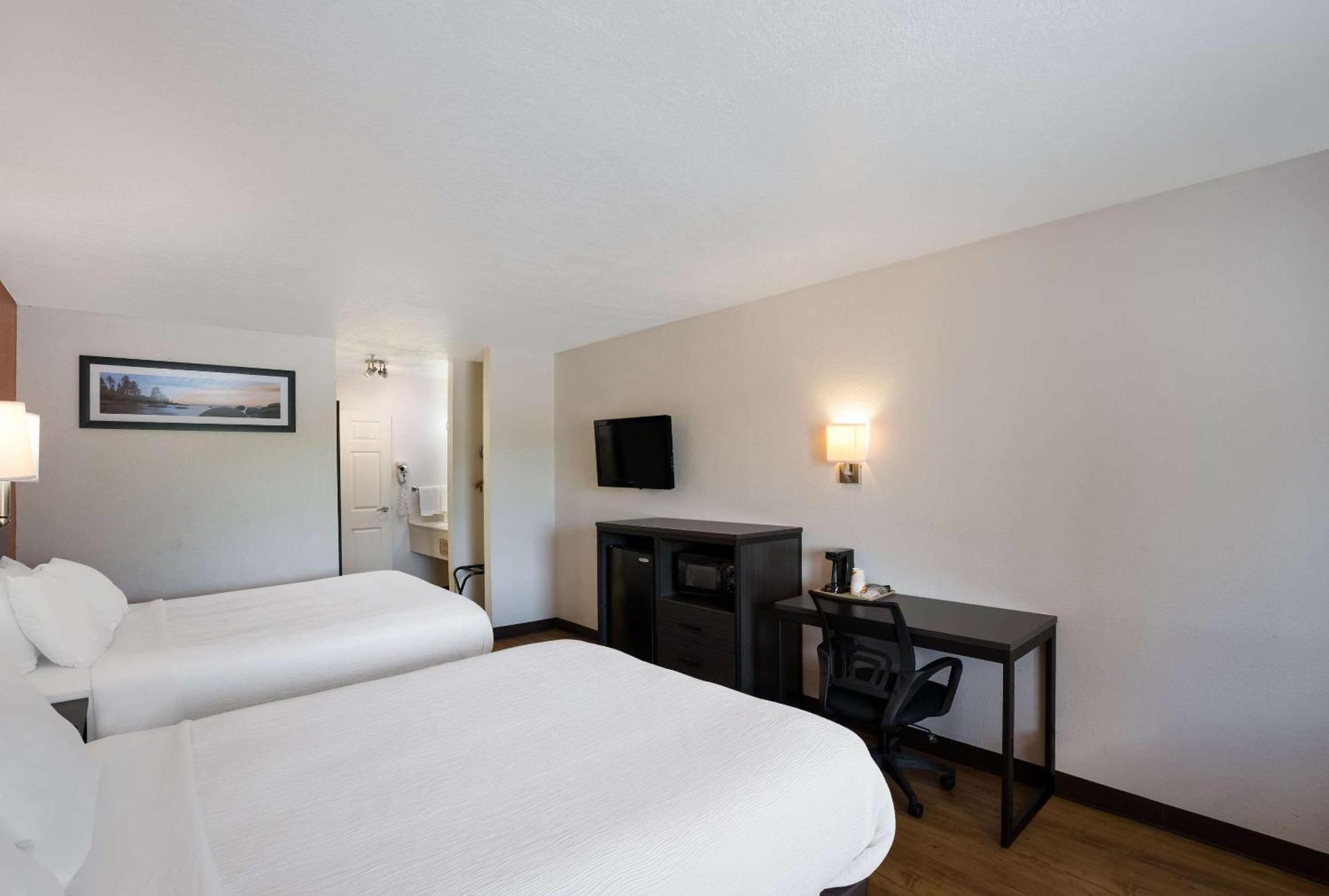 Quality Inn & Suites Junction Εξωτερικό φωτογραφία